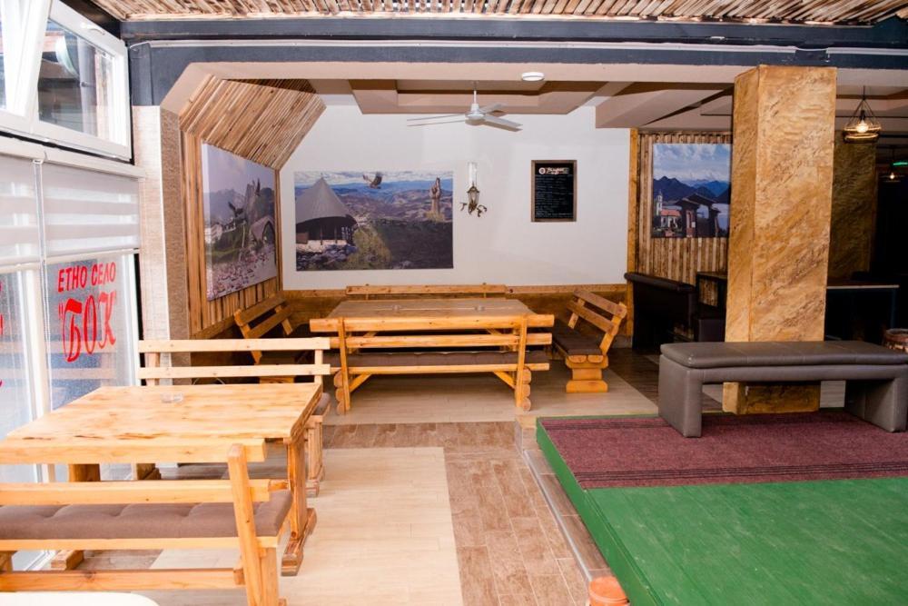 Vrhpolje Etno Selo Bok Bed & Breakfast エクステリア 写真